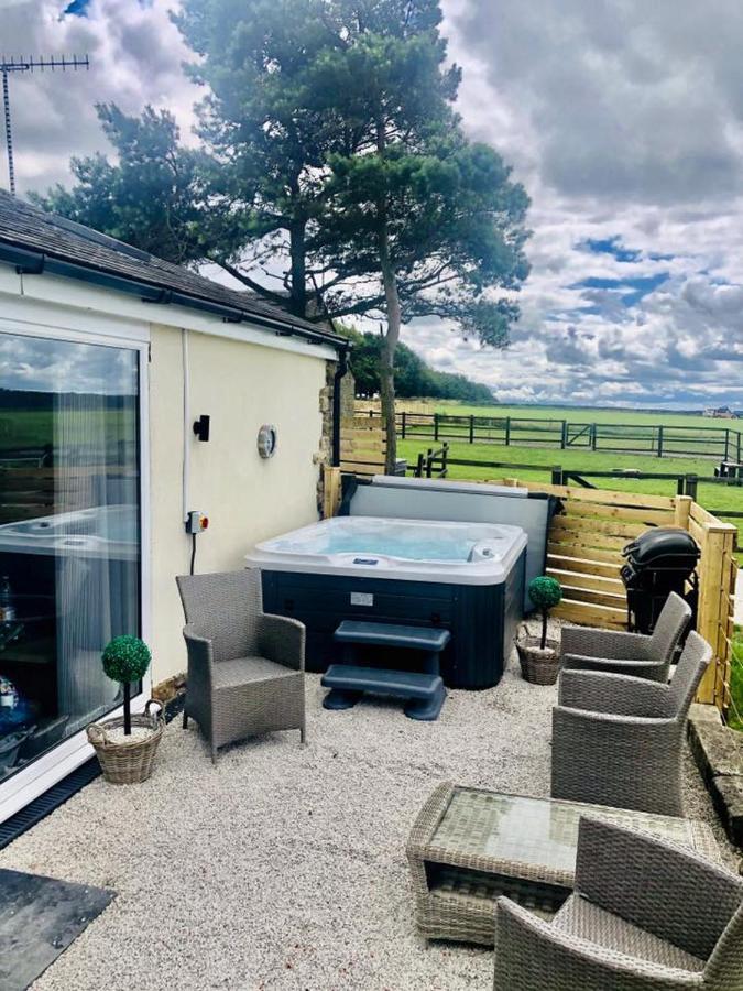 Clover Cottage Beeley Экстерьер фото