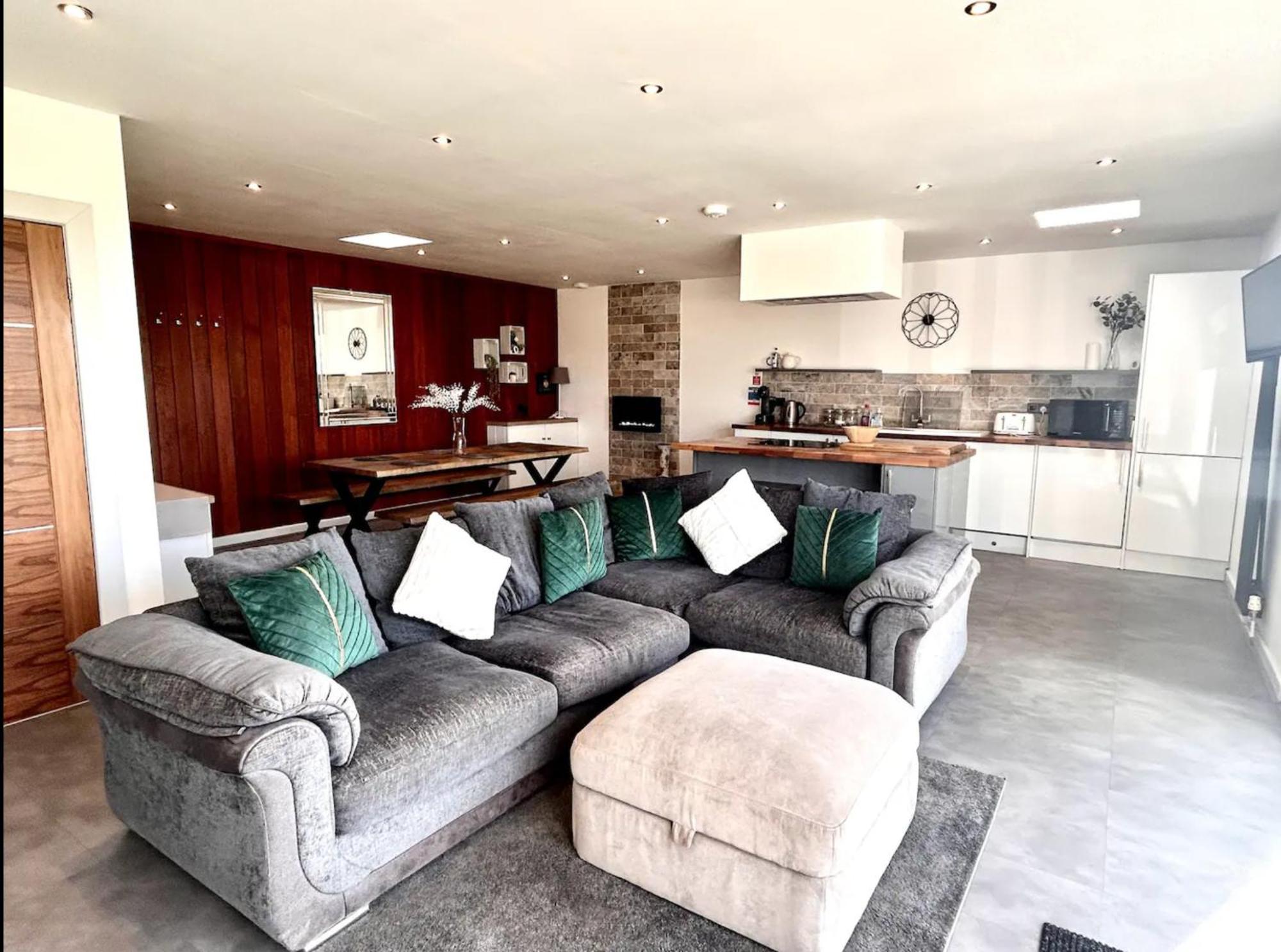 Clover Cottage Beeley Экстерьер фото