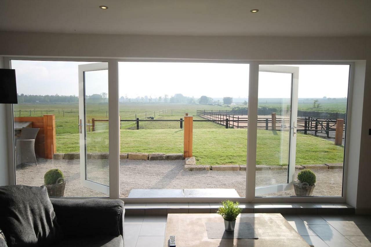 Clover Cottage Beeley Экстерьер фото